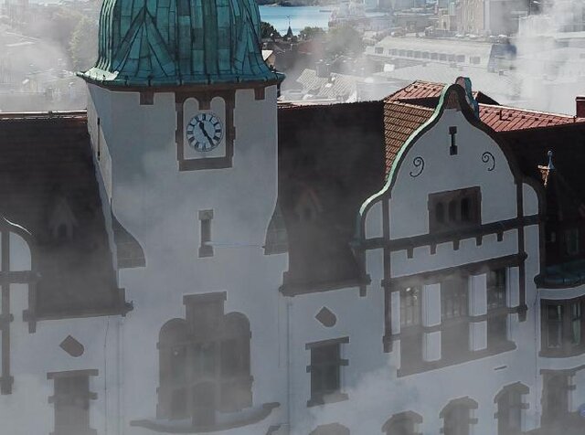 1631